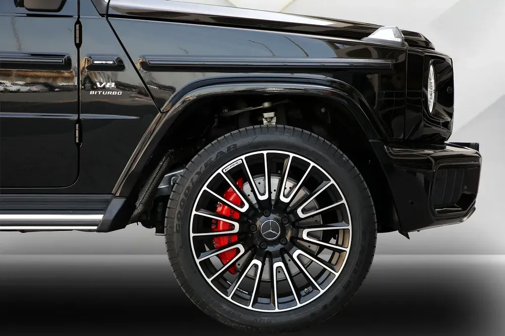 2025 MERCEDES BENZ G63 AMG - FULLY LOADED - BRAND NEW - Image 7
