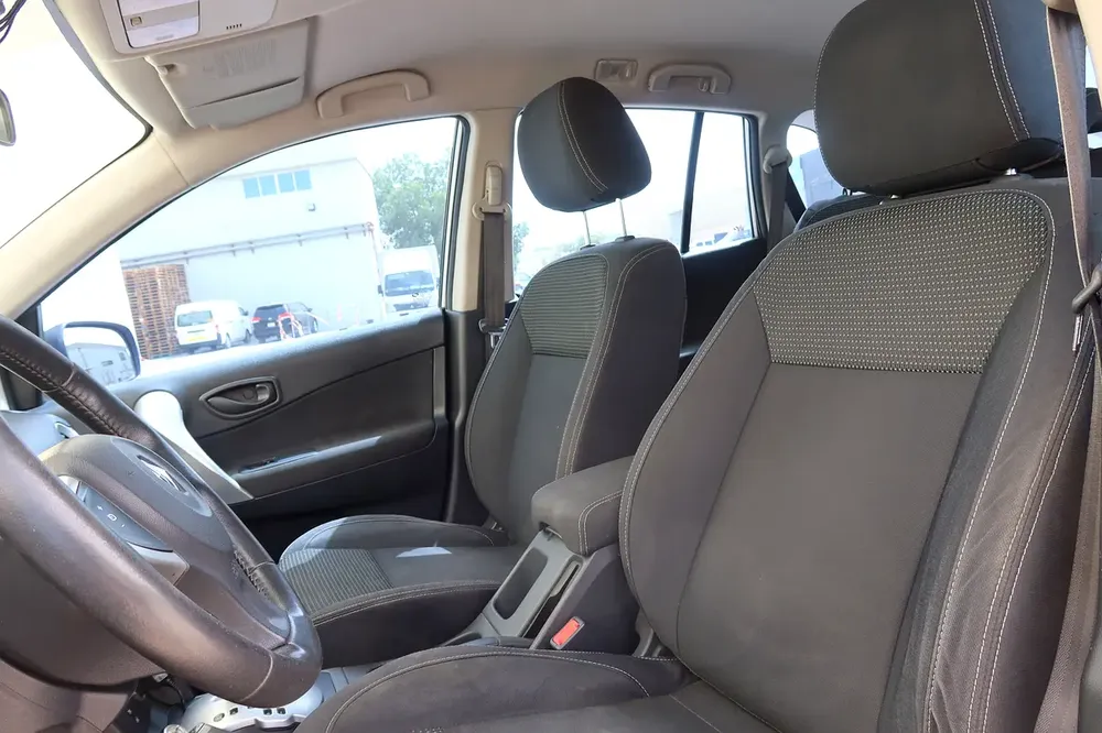 Renault Koleos 2013 PE | GCC Specs | Well Maintained - Image 13