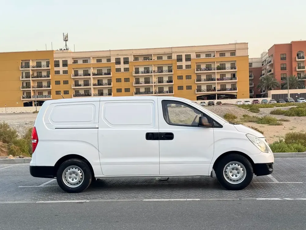 H1 Van (2018 Model  GCC) - Image 12