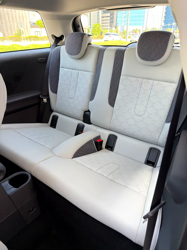 MINI Cooper C  - 3 Years Warranty - 3 Years Free Service. Free insurance - Window tint - Image 10