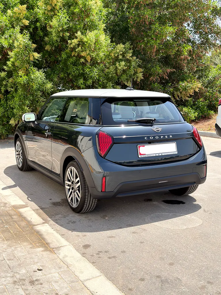 MINI Cooper C  - 3 Years Warranty - 3 Years Free Service. Free insurance - Window tint - Image 6