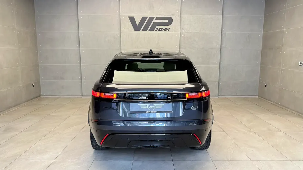 Range Rover Velar R-Dynamic P250, GCC Specs, Under Al-Tayer Warranty, Original Paint. - Image 5