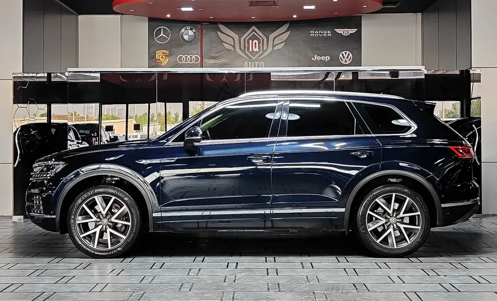 AED 1,500 P.M | 2019 Volkswagen Touareg Highline Full Option | Under Warranty | GCC | - Image 7