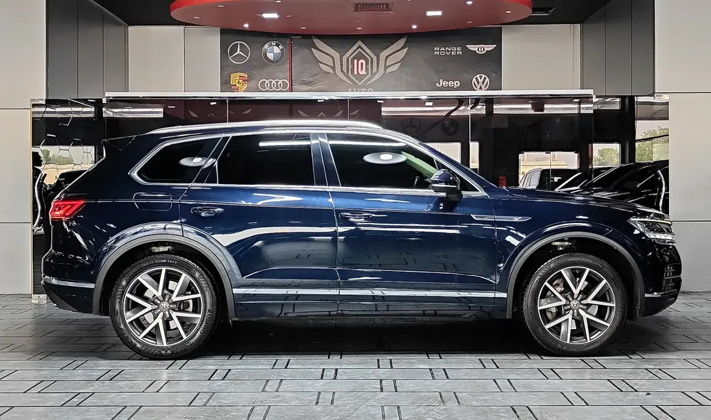 AED 1,500 P.M | 2019 Volkswagen Touareg Highline Full Option | Under Warranty | GCC | - Image 8
