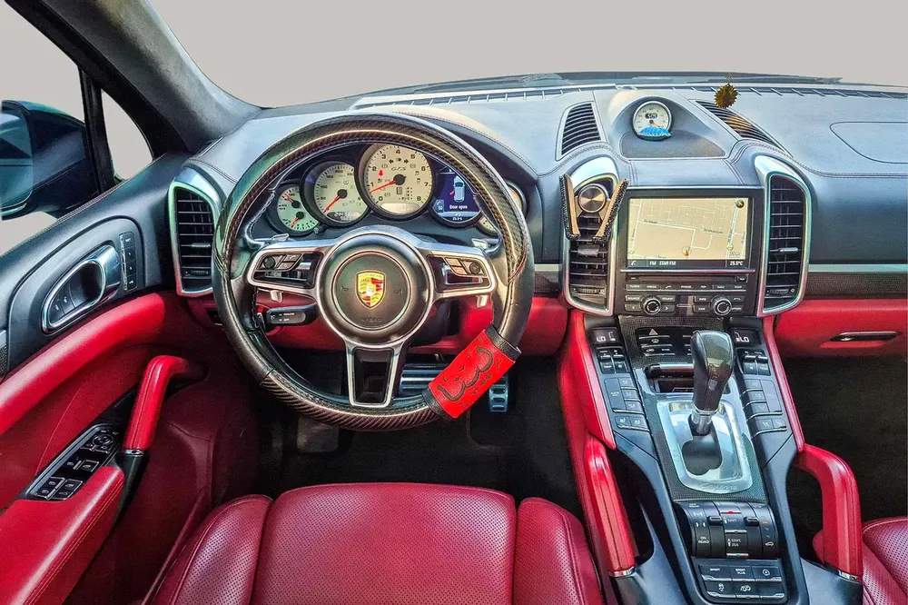 AED 2464/month | 2016 Porsche Cayenne  | GCC Specs | Ref#426387 - Image 10
