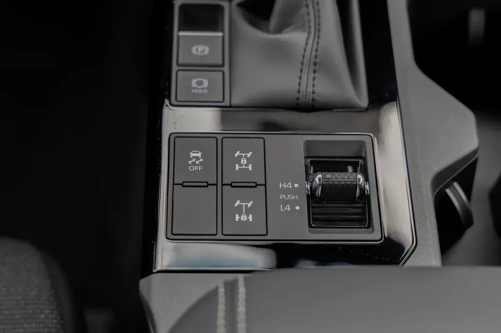 Toyota Prado TXL-1, 2.4L Turbo, Petrol - 2026 (Export) - Image 17