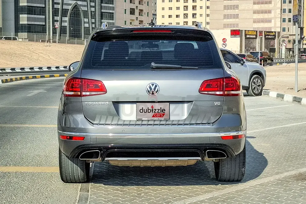 AED 912/month | 2018 Volkswagen Touareg SEL | GCC Specs | Ref#386071 - Image 7
