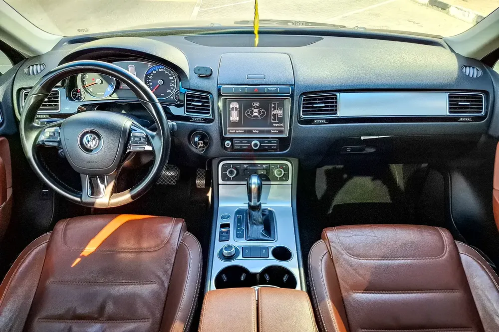 AED 912/month | 2018 Volkswagen Touareg SEL | GCC Specs | Ref#386071 - Image 9