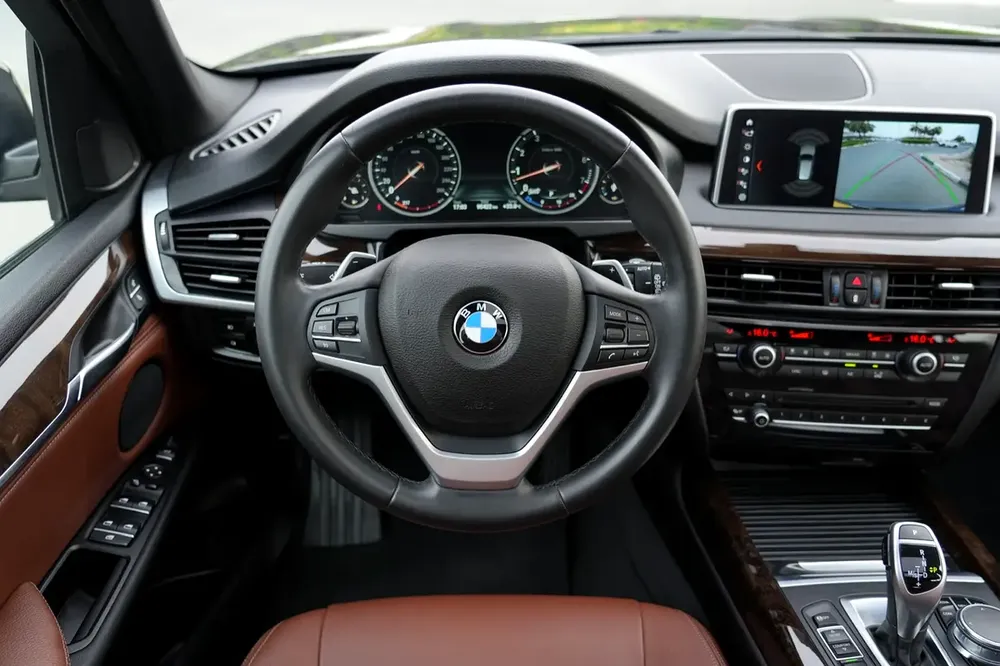 BMW X5 XDRIVE 35i 2018 GCC 95000 KM - Image 8