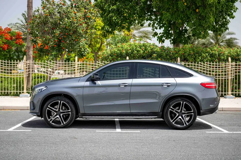 2017 Mercedes-AMG GLE 43 Coupe | 3.0L V6 Biturbo | GCC Specs | 82,000 KM - Image 9