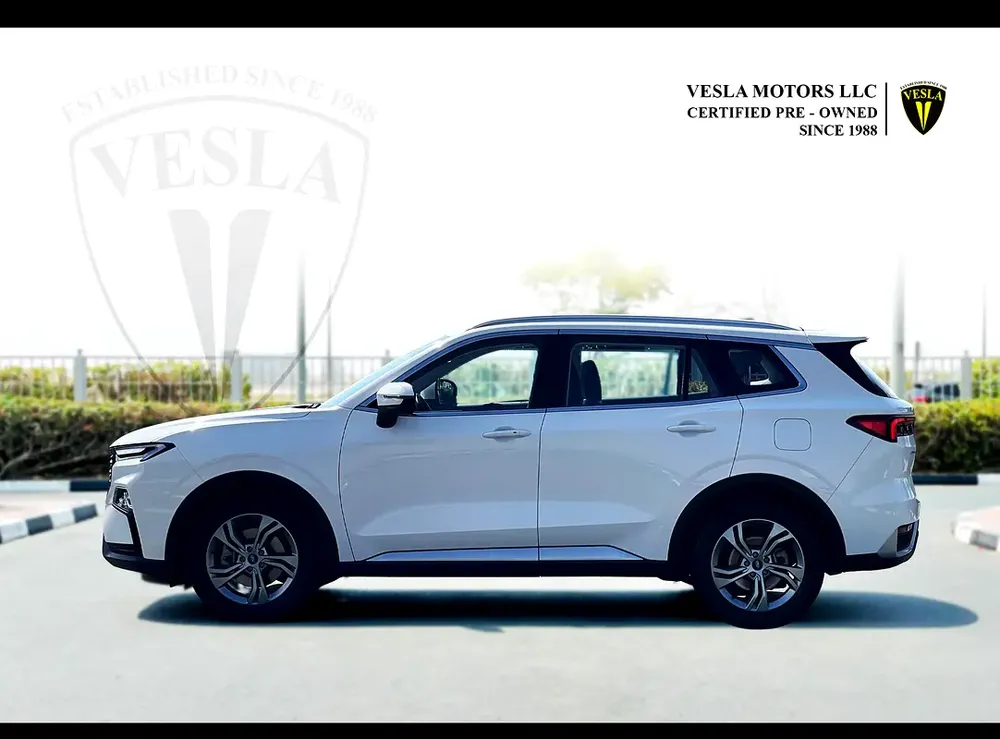 UNLIMITED MILEAGE WARRANTY / LEATHER SEAT + NAVIGATION + CAMERA + BLIND SPOT / IN HOUSE FINANCE - Image 4