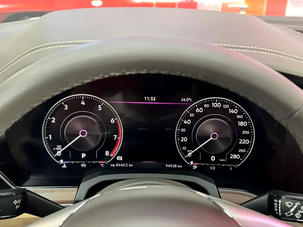 APX EMI 1760 /MONTH 2020 | Volkswagen Touareg Highline | GCC | Full Agency History - Image 10