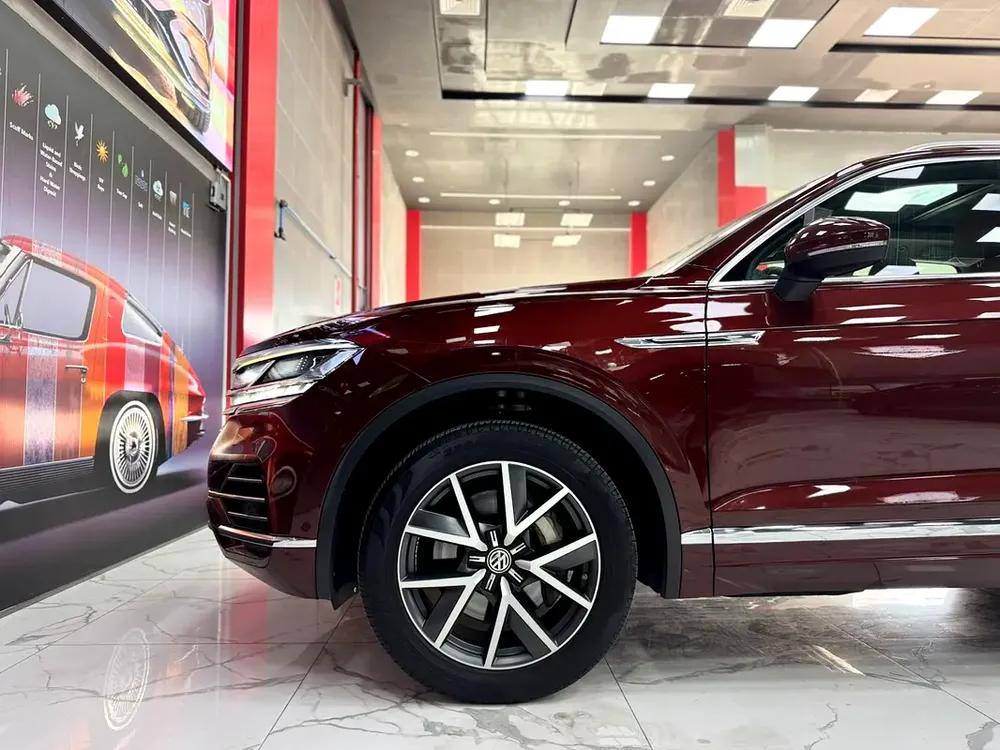 APX EMI 1760 /MONTH 2020 | Volkswagen Touareg Highline | GCC | Full Agency History - Image 15