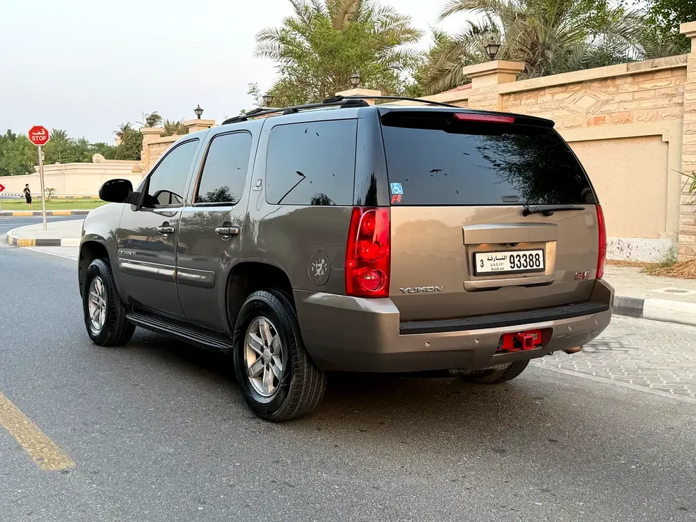 GMC Yukon 2007 GCC, Super clean car, low mileage, family use - Image 10