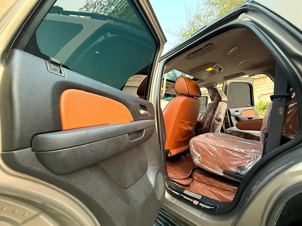 GMC Yukon 2007 GCC, Super clean car, low mileage, family use - Image 11