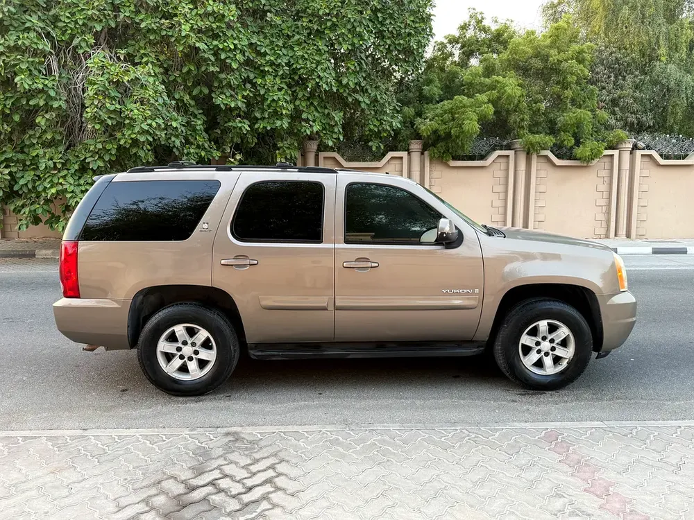 GMC Yukon 2007 GCC, Super clean car, low mileage, family use - Image 16