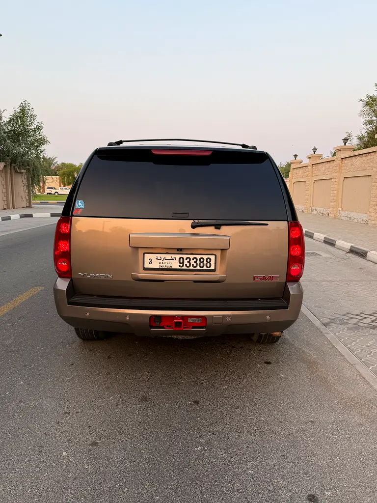 GMC Yukon 2007 GCC, Super clean car, low mileage, family use - Image 8