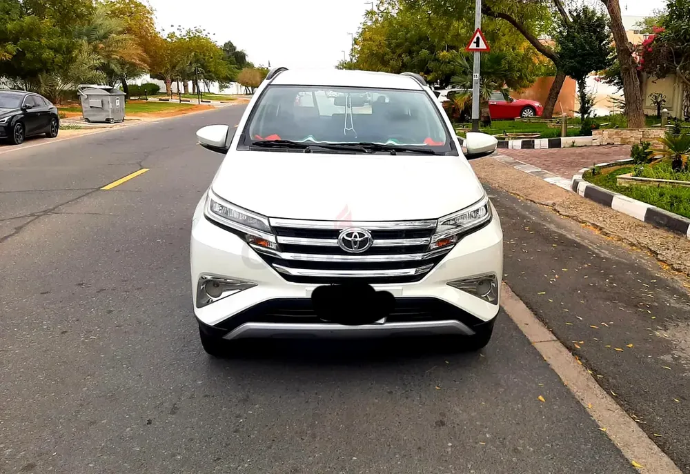 Toyota Rush EX Top 2023 Model No1 Option push Start Fully Automatic GCC urgent for Sale - Image 5