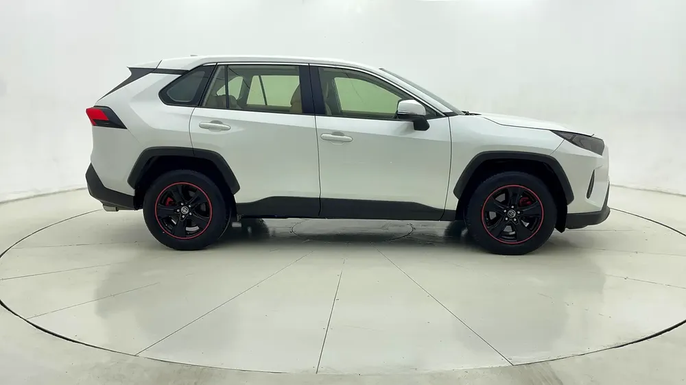 AED 1,138/month | 0 DP | Free 1 Month Warranty | Service History | 30 Day Return | TOYOTA RAV4 2022 - Image 5