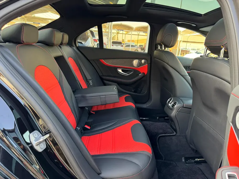 MERCEDES BENZ C63s AMG V8 LOW KILOMETER AUCTION GRADE 4. 5/B - Image 14