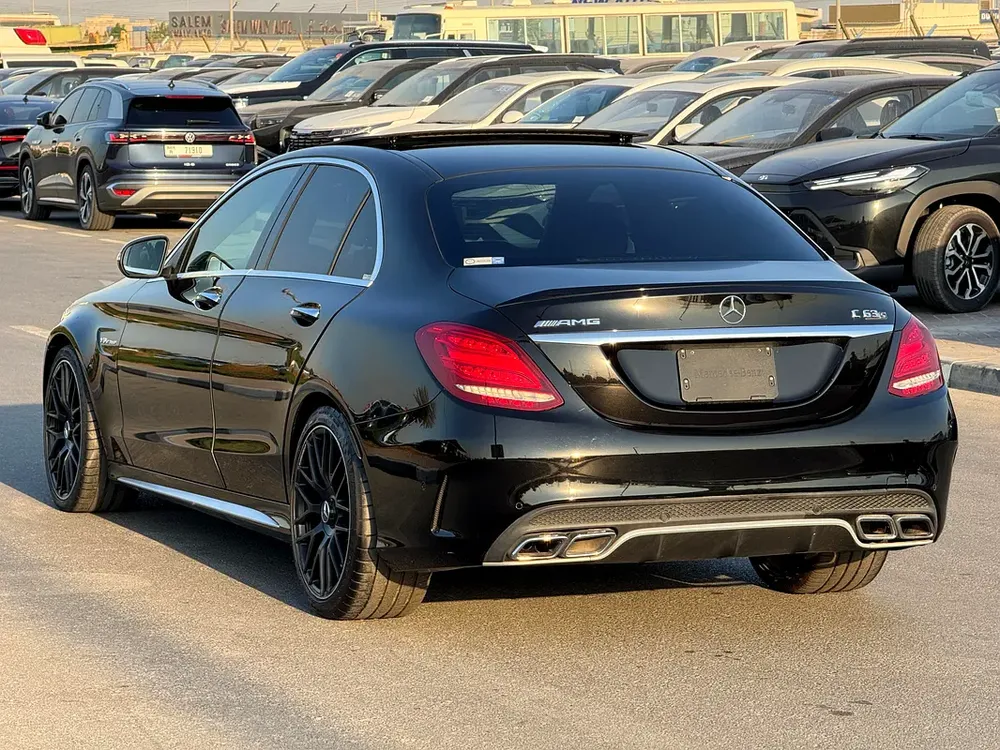 MERCEDES BENZ C63s AMG V8 LOW KILOMETER AUCTION GRADE 4. 5/B - Image 4