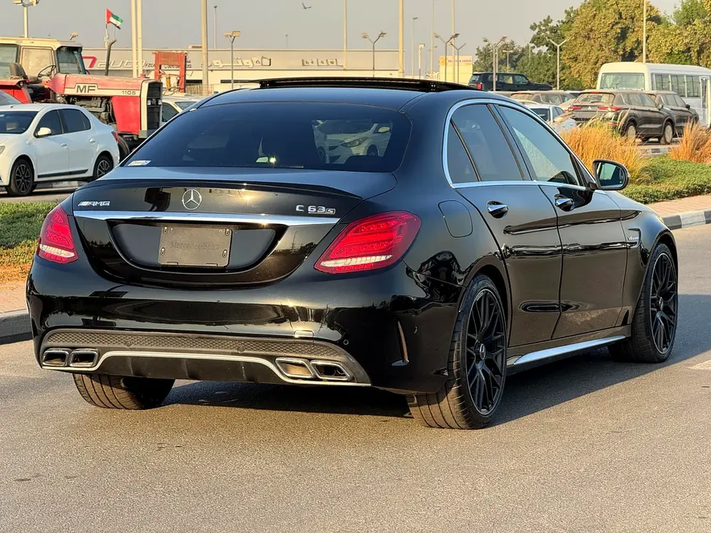 MERCEDES BENZ C63s AMG V8 LOW KILOMETER AUCTION GRADE 4. 5/B - Image 5