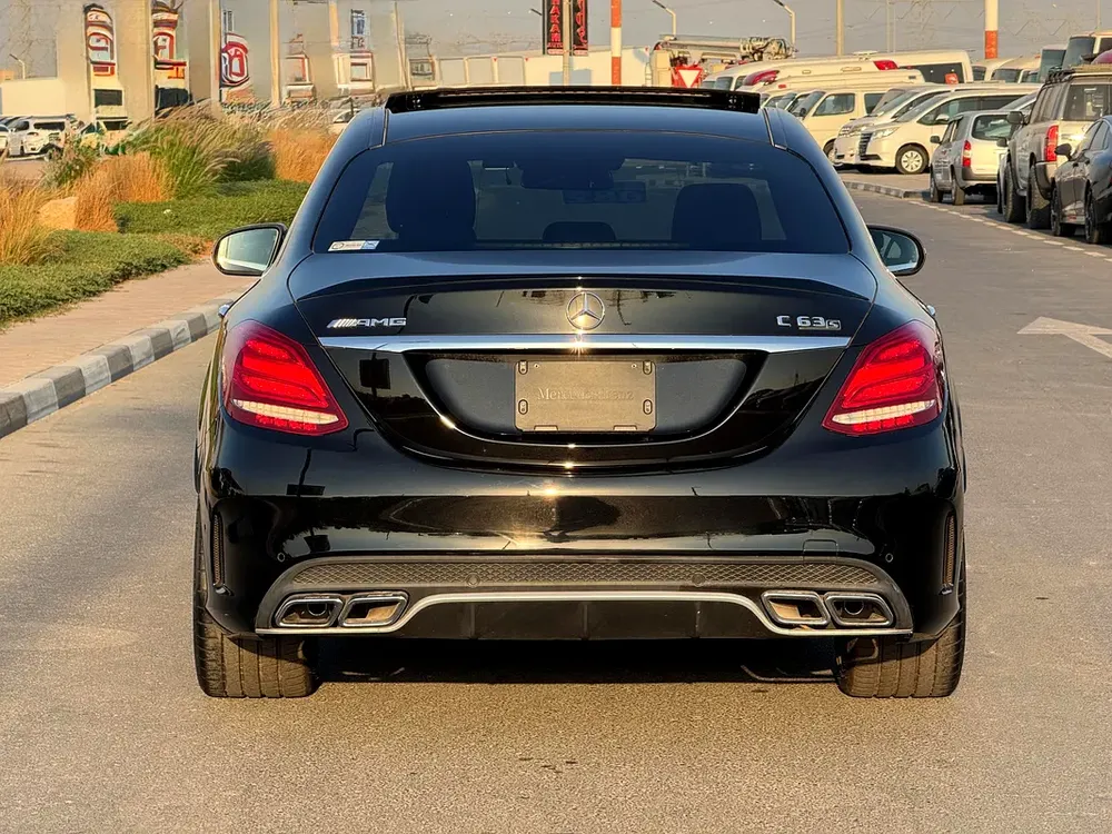 MERCEDES BENZ C63s AMG V8 LOW KILOMETER AUCTION GRADE 4. 5/B - Image 6