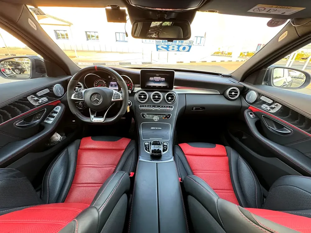 MERCEDES BENZ C63s AMG V8 LOW KILOMETER AUCTION GRADE 4. 5/B - Image 8