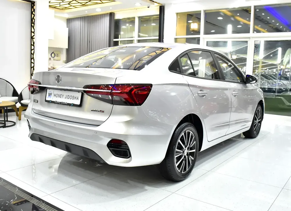 AED 856 EMi for 5Yrs | MG 5 ( 2026 Model ) in Silver Color GCC Specs - Image 6