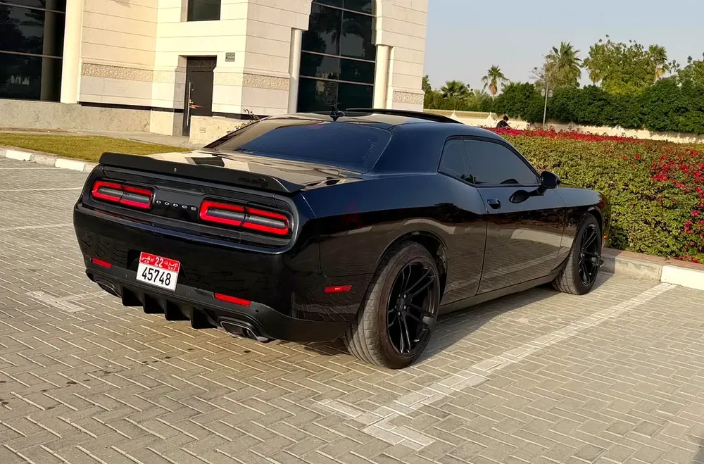 Dodge challenger scatpack 392 6.4L  2020 USA specs - Image 6