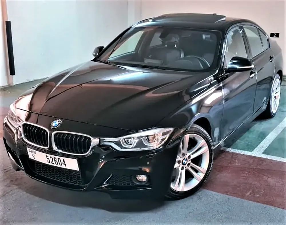 very well maintained BMW 328i Sport-line 2016 Canadian Specs - Image 8
