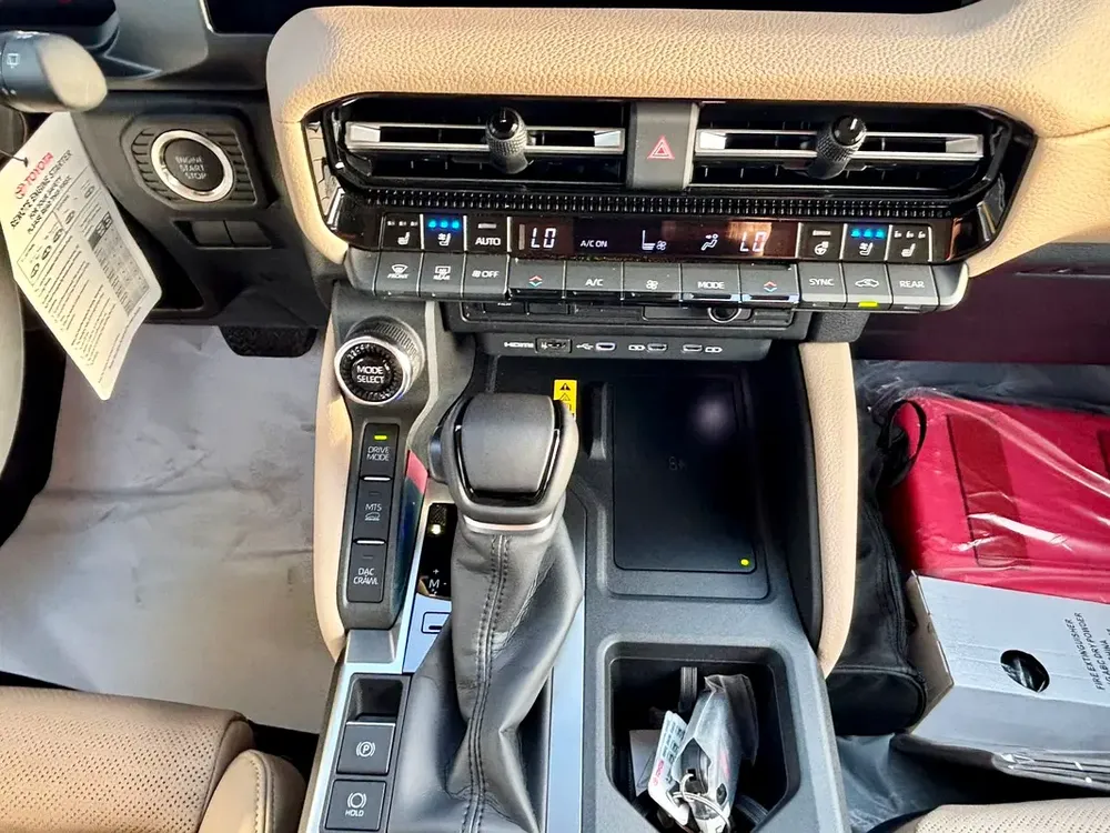 Toyota Prado VXL 2026 GCC Specs - Image 10