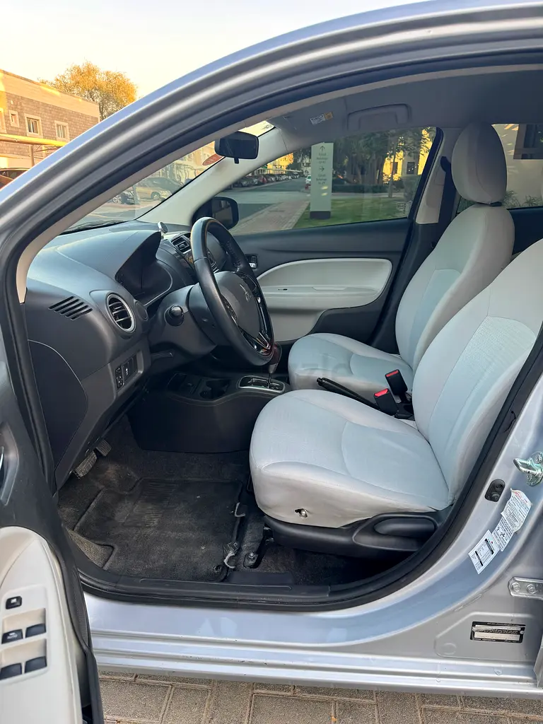 2022 Mitsubishi Attrage GLX GCC Specs - Excellent Condition - Image 9