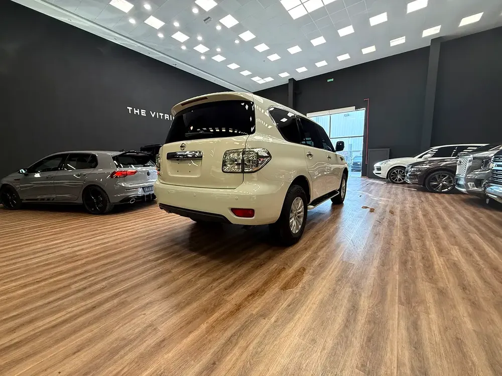 NISSAN PATROL XE 2019GCC - Image 4