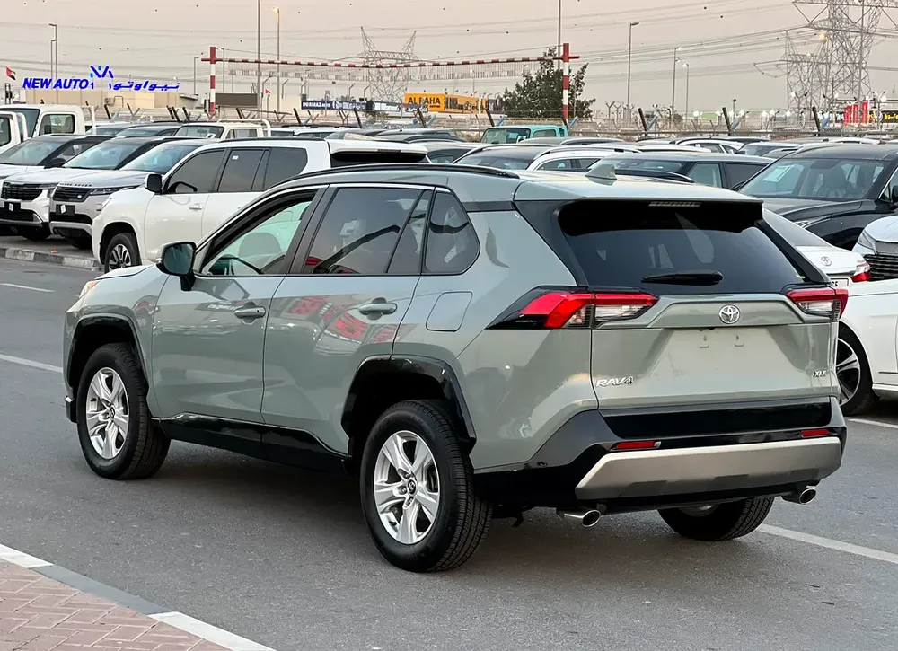 2021 TOYOTA RAV4 XLE FULL OPTION - Image 6