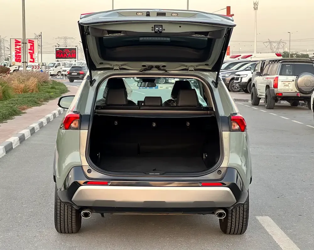 2021 TOYOTA RAV4 XLE FULL OPTION - Image 7