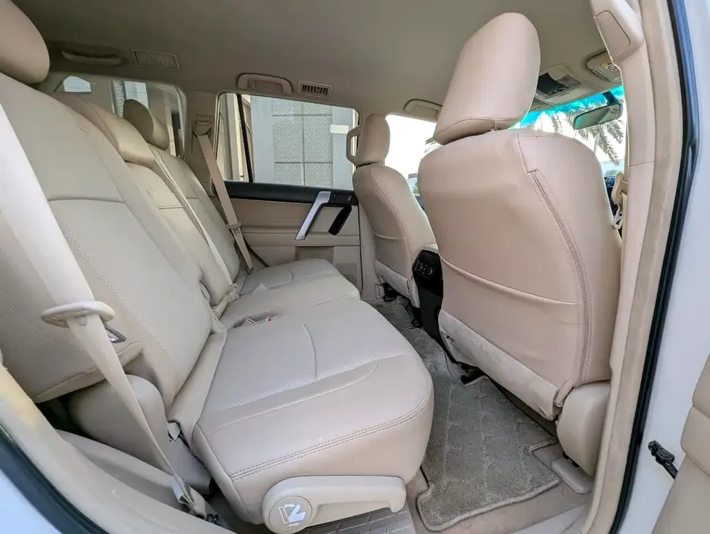 2020 Toyota Prado TXL - 3.0L V4 - 4WD- Deisel -GCC- Push Start With Fridge - Image 16