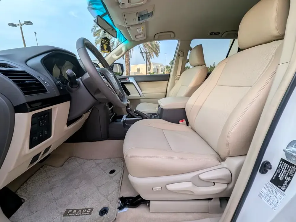 2020 Toyota Prado TXL - 3.0L V4 - 4WD- Deisel -GCC- Push Start With Fridge - Image 9