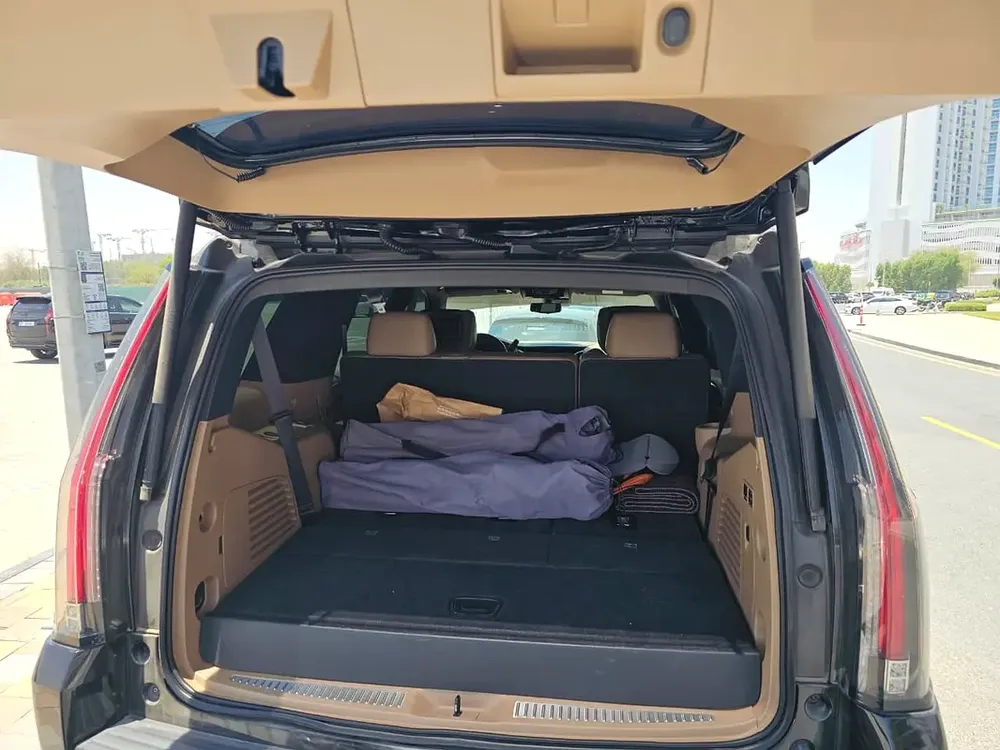 2018 Cadillac Escalade Platinum | GCC Specs | Perfect Condition - Image 7