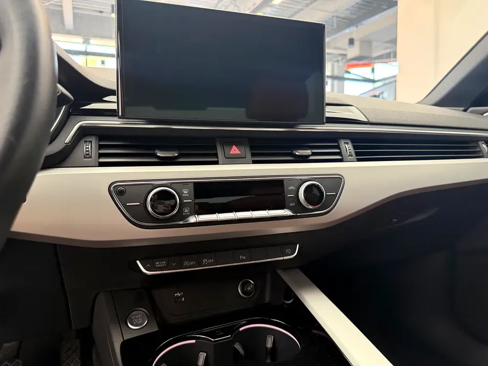 2023 Audi A4 35 TFSI S-line | GCC specs | Clean Condition | Well Maintained - Image 11