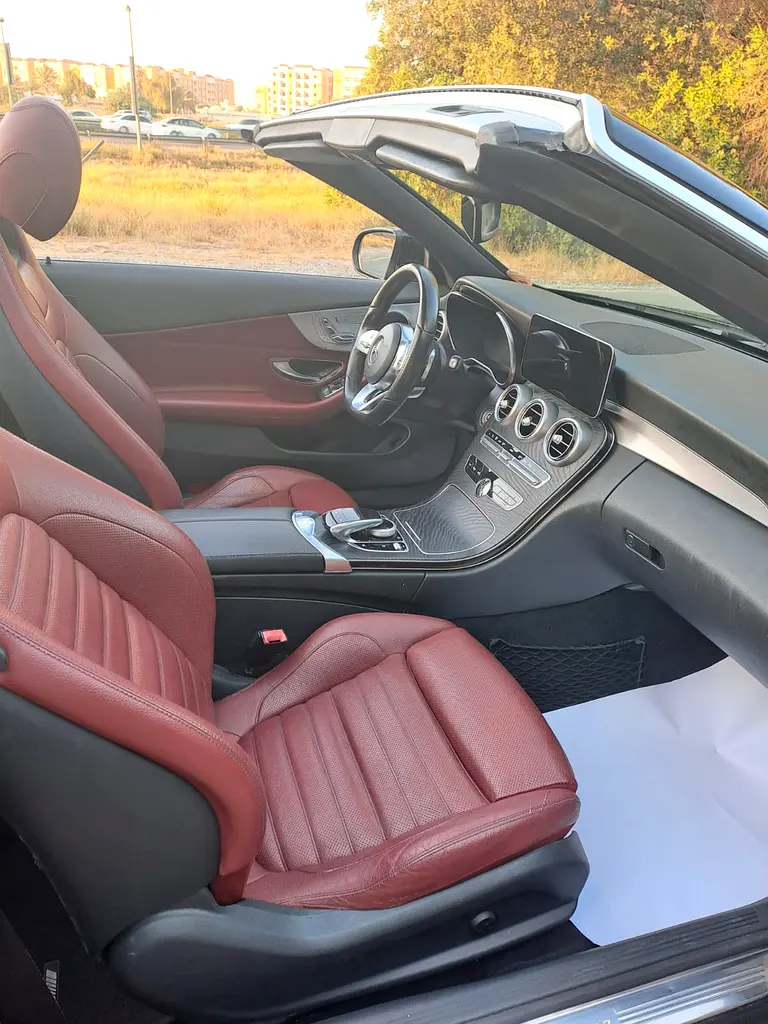 Mercedes-Benz C-Class C200 Coupe 2019 GCC Specs no accident no repaint very clean car - Image 14