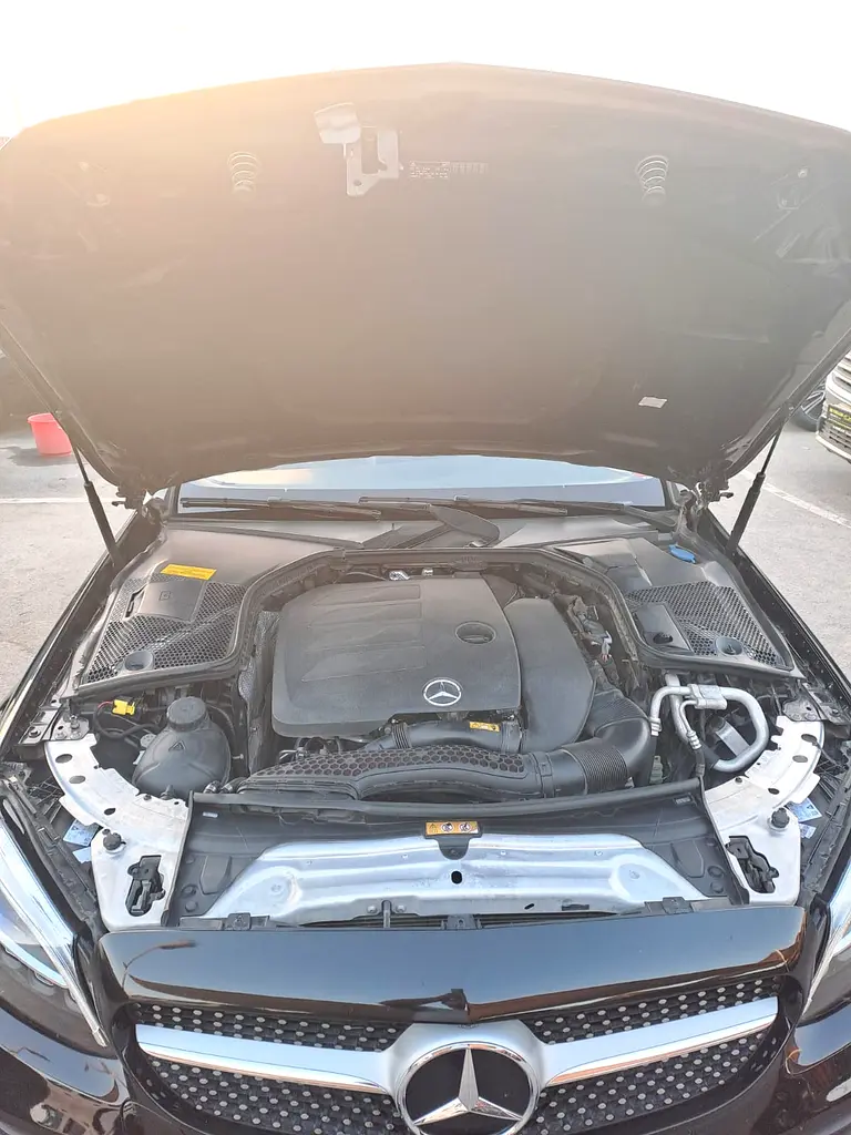 Mercedes-Benz C-Class C200 Coupe 2019 GCC Specs no accident no repaint very clean car - Image 17