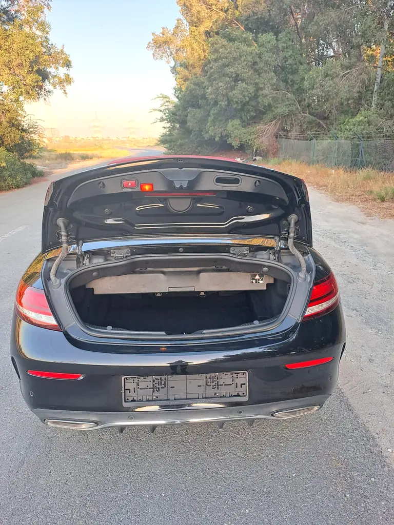 Mercedes-Benz C-Class C200 Coupe 2019 GCC Specs no accident no repaint very clean car - Image 18