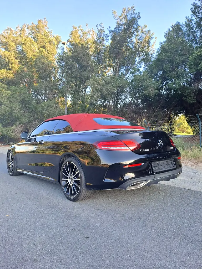 Mercedes-Benz C-Class C200 Coupe 2019 GCC Specs no accident no repaint very clean car - Image 19