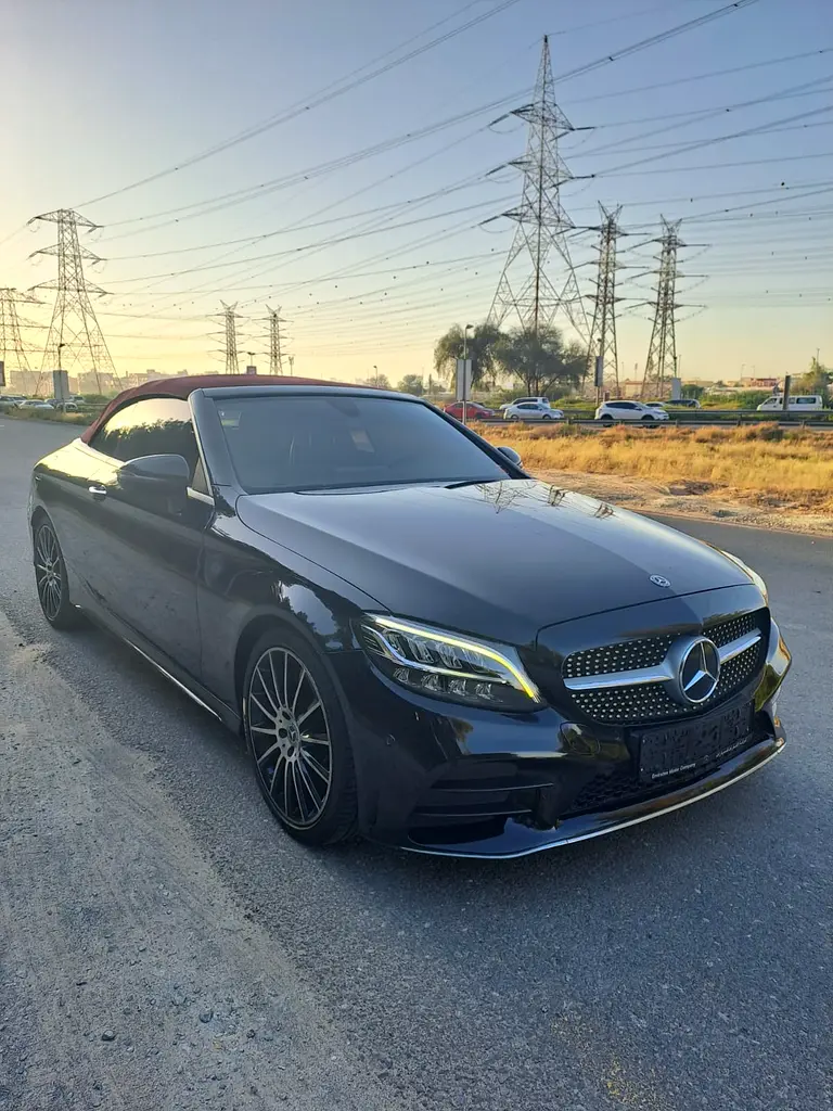 Mercedes-Benz C-Class C200 Coupe 2019 GCC Specs no accident no repaint very clean car - Image 4