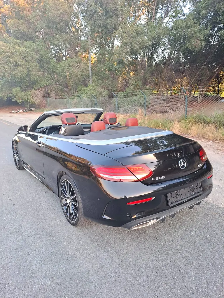 Mercedes-Benz C-Class C200 Coupe 2019 GCC Specs no accident no repaint very clean car - Image 5