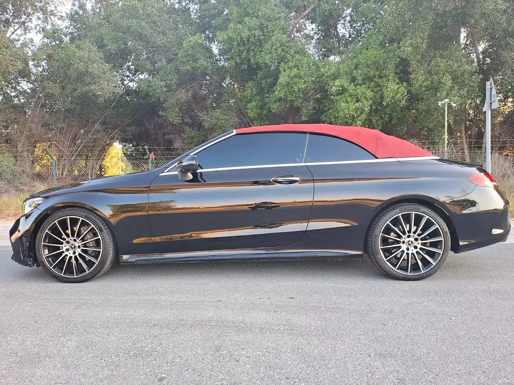 Mercedes-Benz C-Class C200 Coupe 2019 GCC Specs no accident no repaint very clean car - Image 8