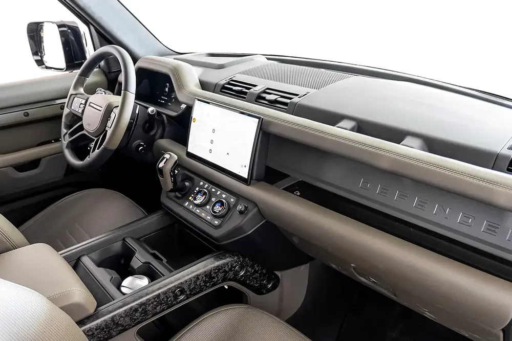 16,757 AED / 60 months | DP | 2025 Land Rover Defender 110 OCTA Edition One P635 V8 / European Spec - Image 12