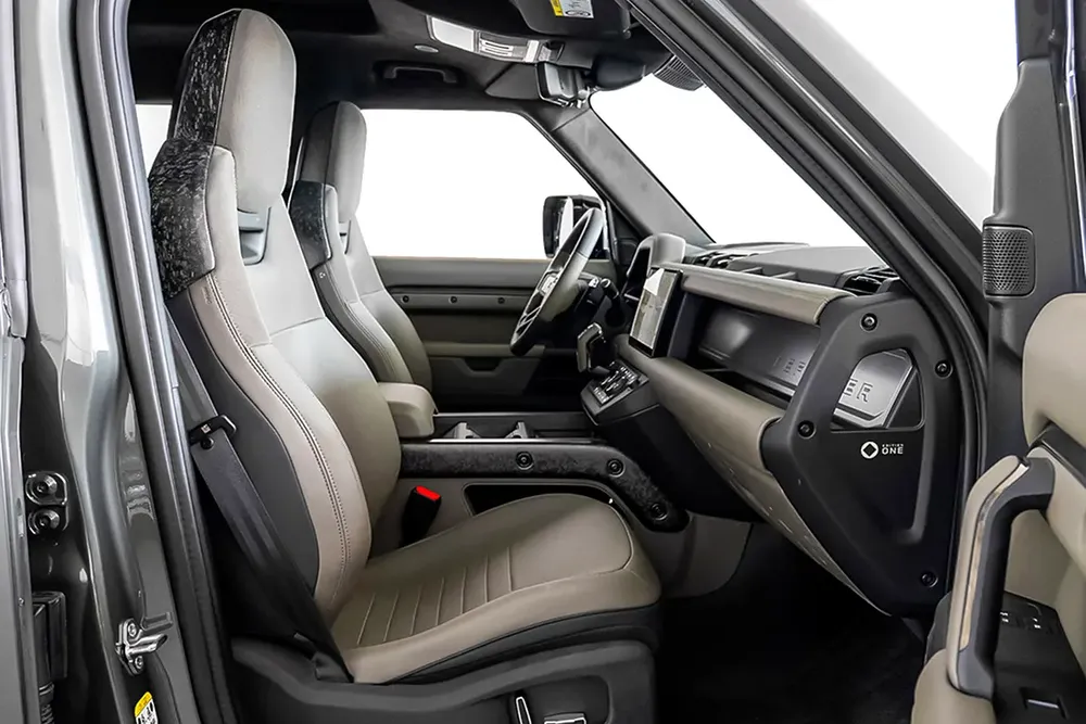 16,757 AED / 60 months | DP | 2025 Land Rover Defender 110 OCTA Edition One P635 V8 / European Spec - Image 8
