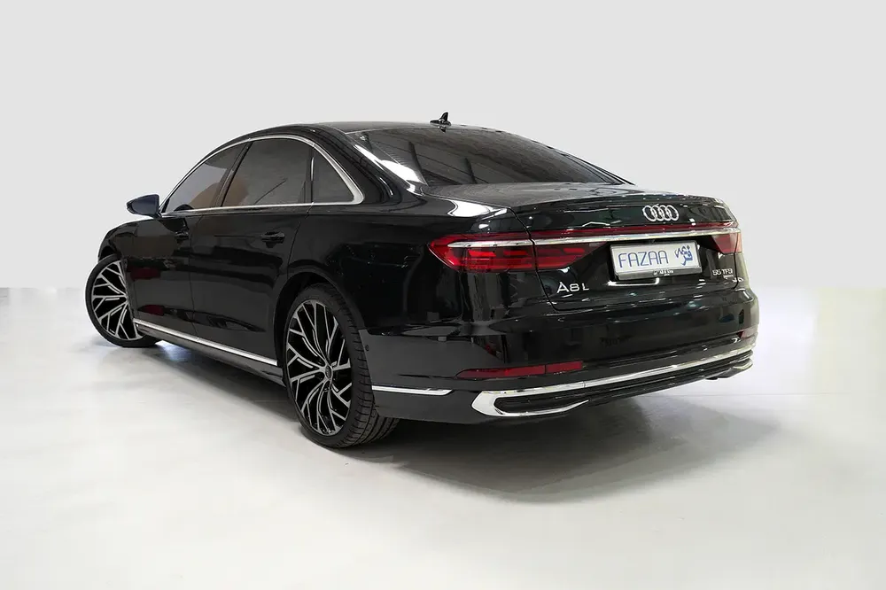 Audi A8L 55 TFSI Quattro - 2023 - Image 4